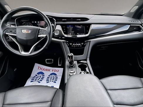 Certified 2024 Cadillac XT6 Sport w/ LPO, Red Accent Package AWD/4WD image 15
