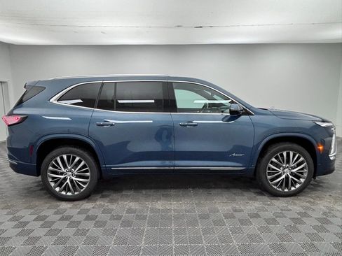 New 2026 Buick Enclave Avenir w/ Super Cruise Package image 7