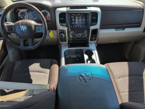 Used 2018 RAM 1500 SLT image 26