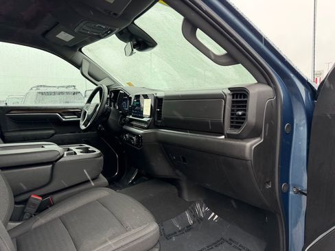 Used 2024 Chevrolet Silverado 1500 LT AWD/4WD image 20
