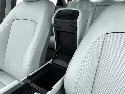 New 2025 Hyundai Ioniq 6 SEL image 18