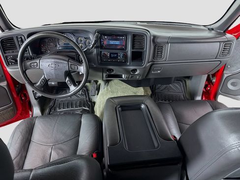 Used 2004 Chevrolet Silverado 2500 LS w/ Skid Plate Package AWD/4WD image 20