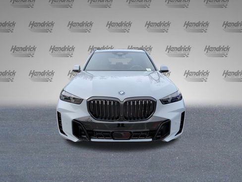 New 2026 BMW X5 xDrive50e image 5