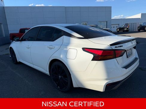 Certified 2022 Nissan Altima 2.5 SR w/ Midnight Edition Package FWD image 12