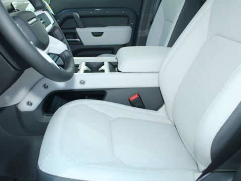 New 2026 Land Rover Defender 110 S AWD/4WD image 19