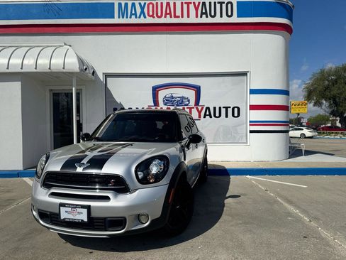 Used 2016 MINI Cooper Countryman S w/ Premium Package image 2