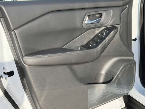 New 2026 Nissan Rogue SV image 18