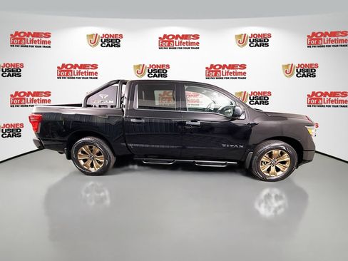 Certified 2024 Nissan Titan SV w/ SV Bronze Edition Package AWD/4WD image 17
