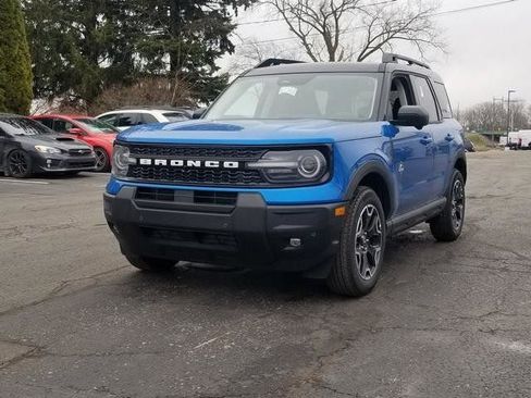 New 2025 Ford Bronco Sport Outer Banks w/ Outer Banks Tech Package+ AWD/4WD image 8