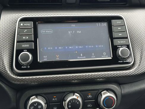 Used 2020 Nissan Kicks S FWD image 19