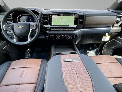 New 2026 Chevrolet Silverado 2500 High Country w/ High Country Premium Package AWD/4WD image 5