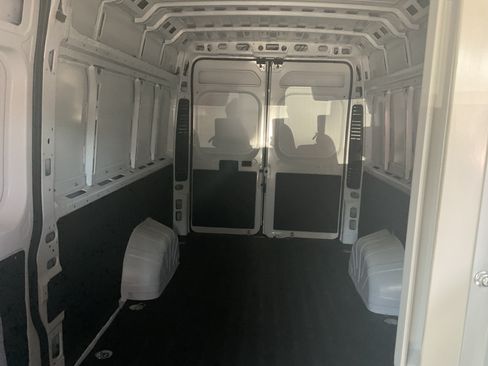 Used 2024 RAM ProMaster 3500 w/ Convenience Group FWD image 15