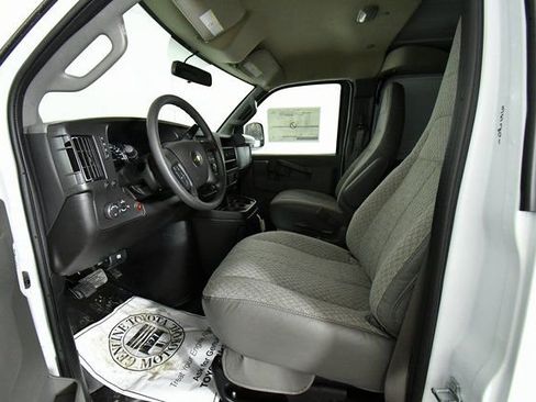 New 2025 Chevrolet Express 3500 Work Van w/ Driver Convenience Package image 5