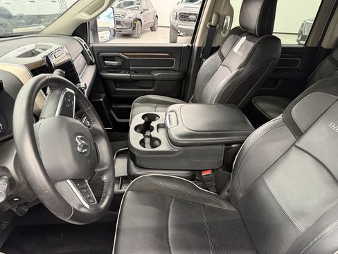Used 2024 RAM 2500 Laramie AWD/4WD image 8