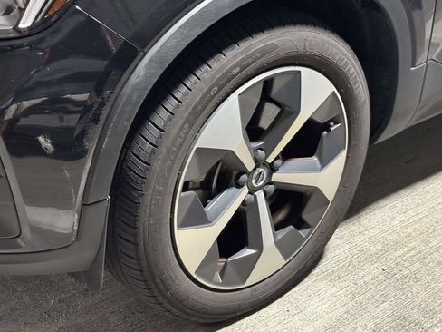 Used 2023 Volvo XC40 B5 Plus w/ Climate Package AWD/4WD image 5