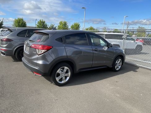 Used 2022 Honda HR-V LX image 5