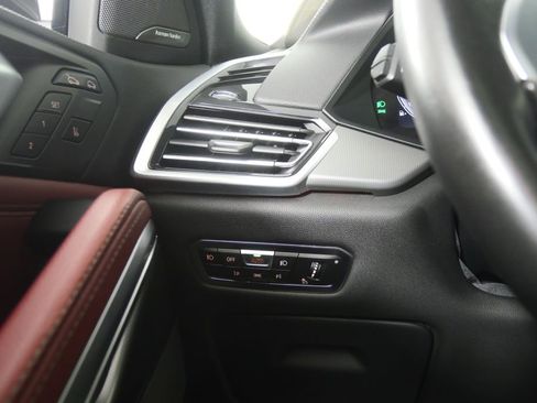 Used 2020 BMW X6 M50i w/ Premium Package image 19