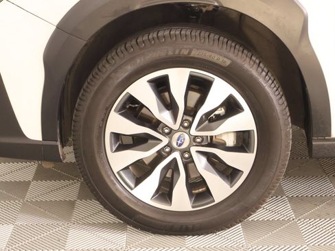 Used 2023 Subaru Outback Limited AWD/4WD image 18