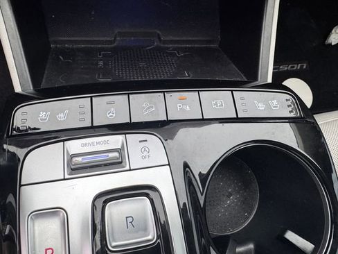 Used 2022 Hyundai Tucson Limited image 21