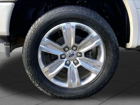 Used 2019 Ford F150 Platinum w/ Equipment Group 701A Luxury AWD/4WD image 11