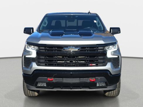 Used 2024 Chevrolet Silverado 1500 LT Trail Boss w/ Convenience Package II image 2