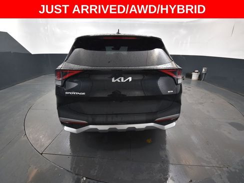 Used 2023 Kia Sportage LX image 8