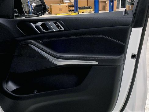 Used 2023 BMW X5 sDrive40i w/ Premium Package image 22