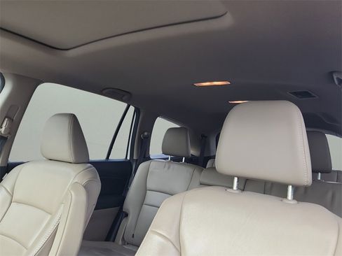 Used 2018 Honda Pilot EX-L image 11