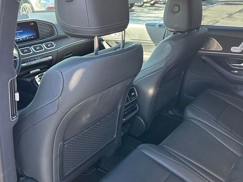 Used 2025 Mercedes-Benz GLS 450 4MATIC image 14
