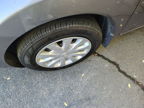 Used 2016 Nissan Versa Note S Plus image 4