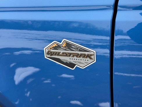 Used 2024 Ford Bronco Wildtrak image 12