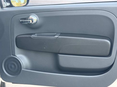 Used 2017 FIAT 500 Lounge FWD image 16