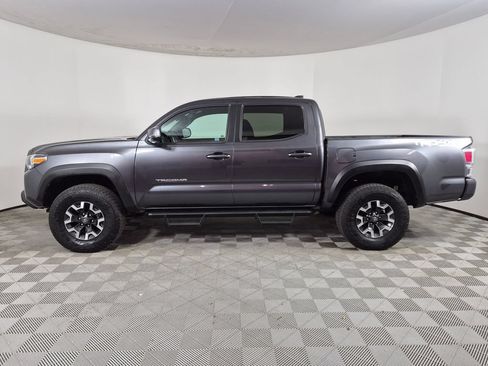 Used 2022 Toyota Tacoma TRD Off-Road w/ Technology Package AWD/4WD image 6