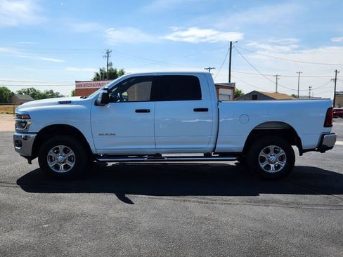 Used 2026 RAM 2500 Big Horn AWD/4WD image 6