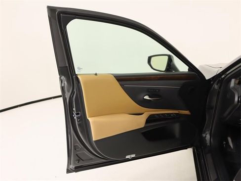 New 2025 Lexus ES 350 350 w/ Premium Package image 10