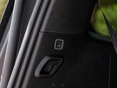 Used 2022 Jeep Wagoneer Series III w/ Premium Group I image 69