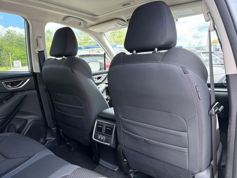 Used 2019 Subaru Forester Premium AWD/4WD image 34