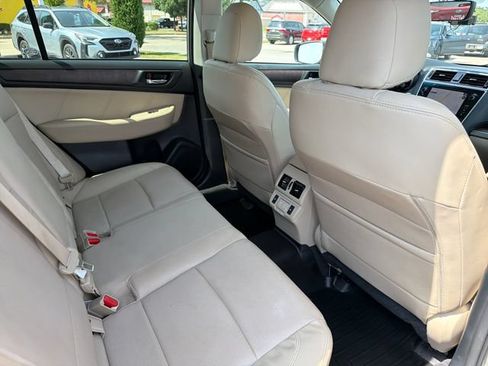 Used 2019 Subaru Outback 2.5i Limited AWD/4WD image 27