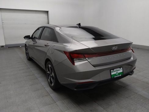 Used 2023 Hyundai Elantra SEL w/ Convenience Package FWD image 5
