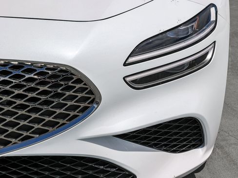 Used 2025 Genesis G70 2.5T RWD image 10