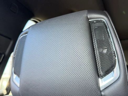 Used 2022 Cadillac Escalade Sport RWD image 37