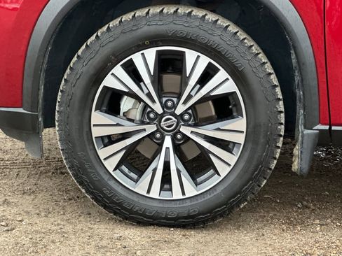 Used 2021 Nissan Rogue SV image 26