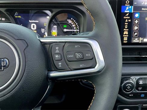 Used 2024 Jeep Wrangler High Altitude image 21