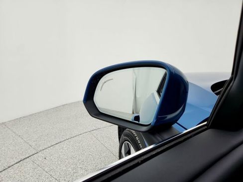 Certified 2025 Volvo XC40 B5 Plus image 19