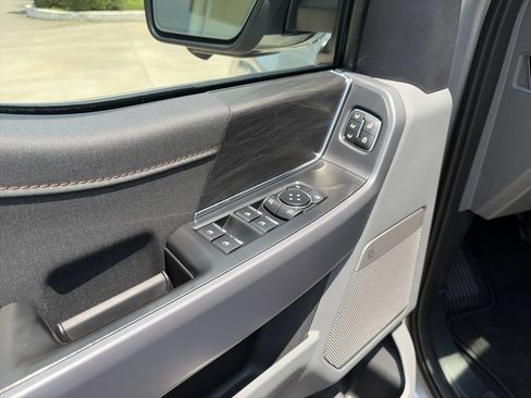 Used 2025 Ford F150 Lariat w/ Equipment Group 501A Mid AWD/4WD image 19