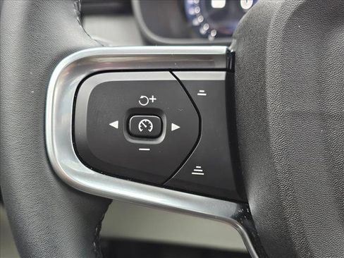 Used 2026 Volvo XC40 B5 Ultra w/ Climate Package image 20