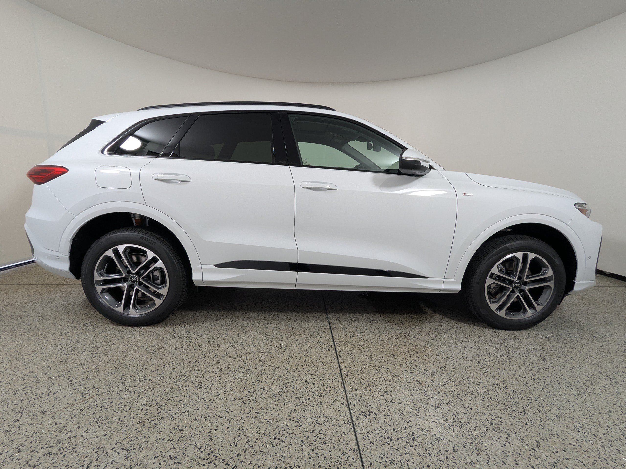 New 2026 Audi Q5 2.0T AWD/4WD image 8