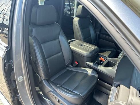 Used 2021 Chevrolet Tahoe LT w/ LT Signature Package AWD/4WD image 11