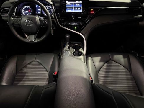 Used 2023 Toyota Camry SE image 20