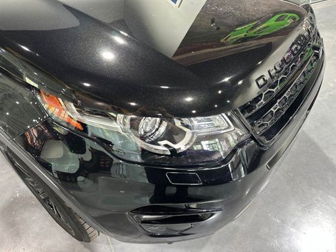 Used 2019 Land Rover Discovery Sport HSE AWD/4WD image 12
